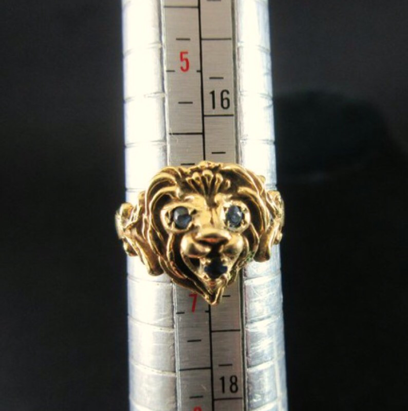 Stunning 14KT Yellow Gold Lion Ring Size 6 Sapphire Eyes & Mouth Vintage Estate Pinkie Ring