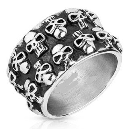 A WIDE BAND OF DOUBLE SKULLS In Stainless Steel